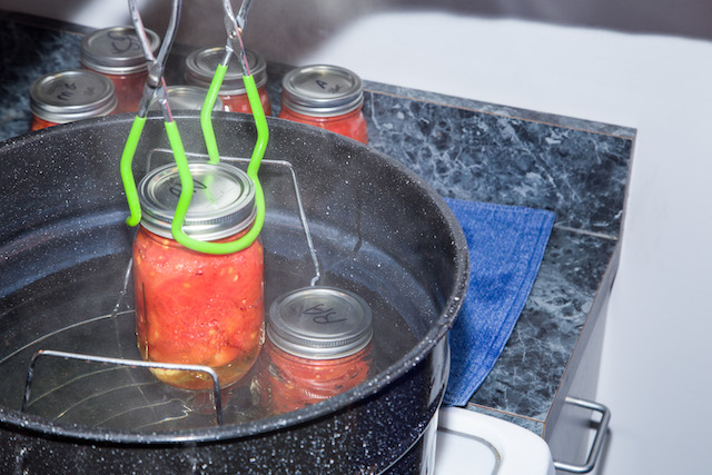 tomato juice water bath